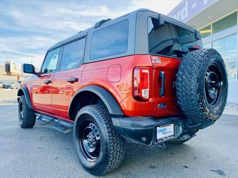 Used 2023 Ford Bronco Black Diamond image 7