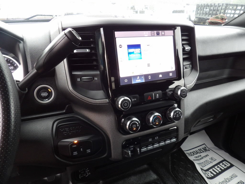Used 2026 RAM 3500 Tradesman w/ Chrome Appearance Group AWD/4WD image 23