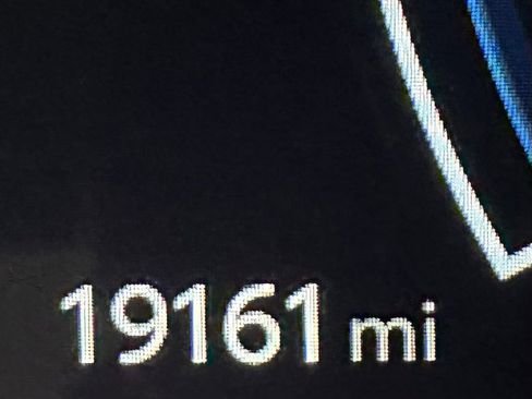 Used 2025 Toyota Camry LE image 24