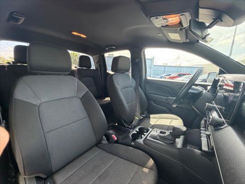 Used 2023 Chevrolet Colorado W/T RWD image 11