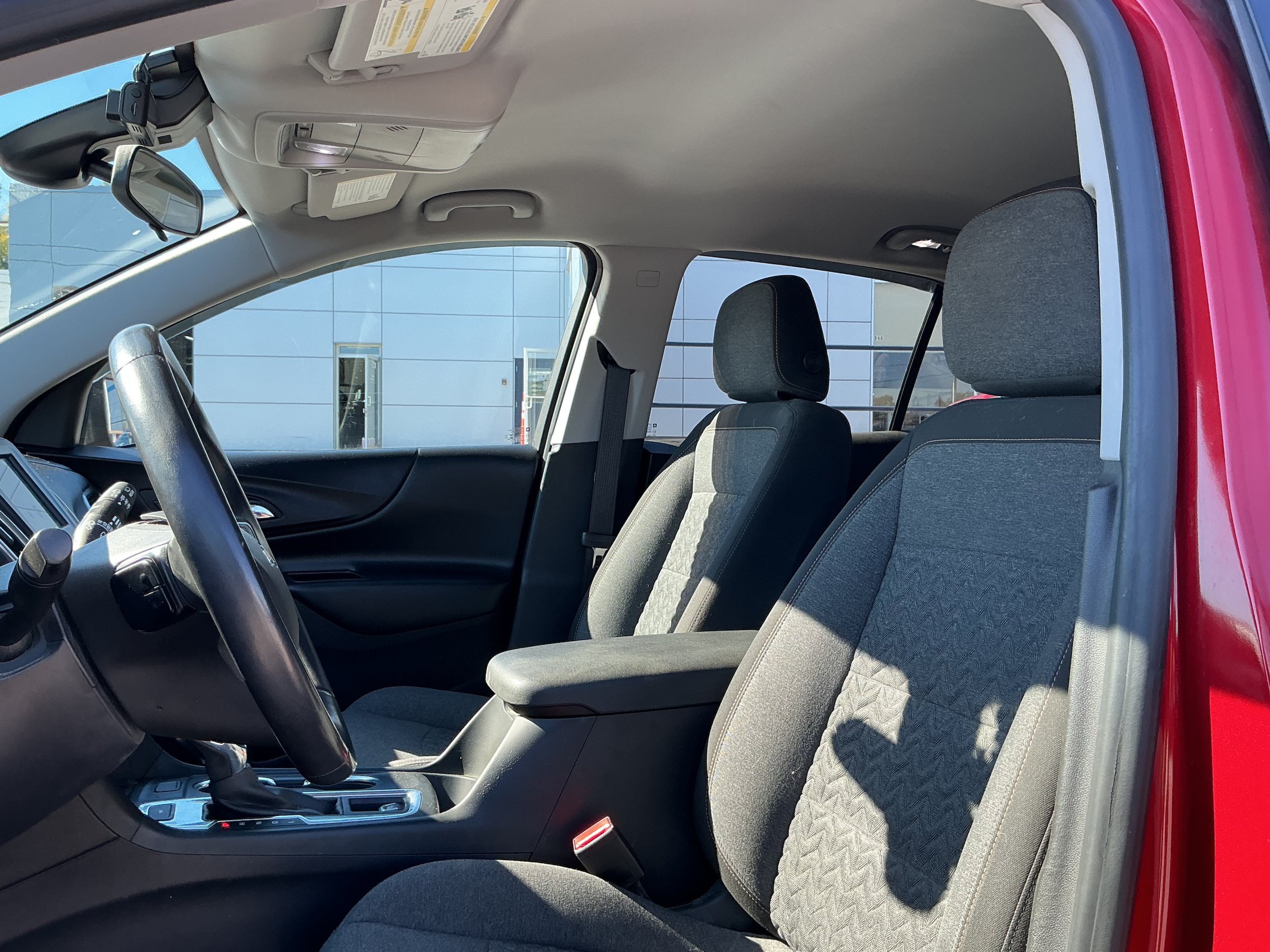 Used 2022 Chevrolet Equinox LT AWD/4WD image 6