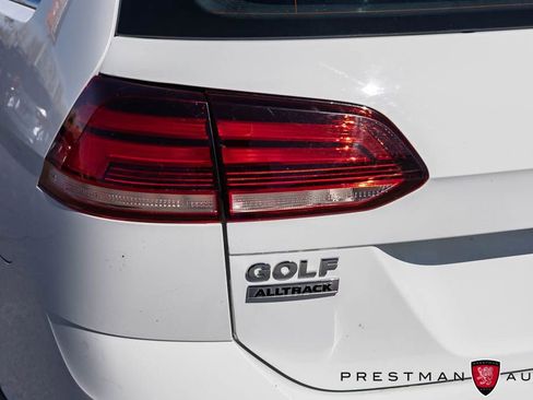 Used 2019 Volkswagen Golf Alltrack SE image 35