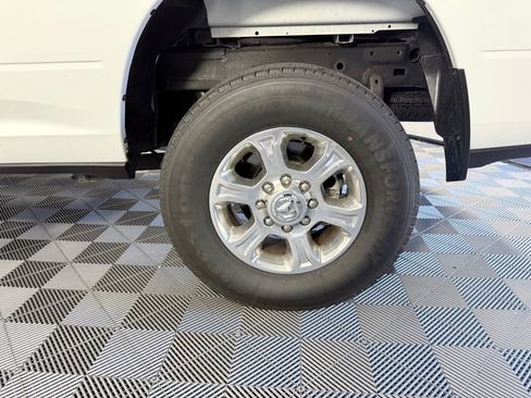 Used 2024 RAM 2500 Big Horn image 28
