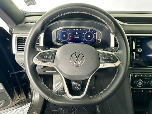 Used 2022 Volkswagen Atlas Cross Sport SEL image 11