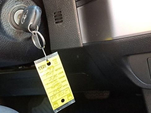 Used 2022 Toyota Tacoma SR5 image 36