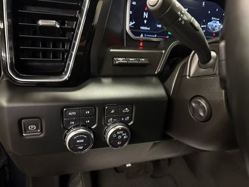 Used 2024 GMC Sierra 1500 Denali w/ Denali Reserve Package AWD/4WD image 20
