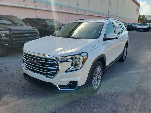 Used 2023 GMC Terrain SLT w/ LPO, Floor Liner Package image 2