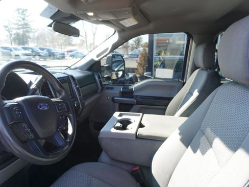 Used 2020 Ford F250 XLT w/ Snow Plow Prep Package image 14