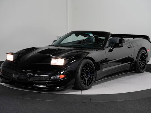 Used 1999 Chevrolet Corvette Convertible w/ Memory Pkg RWD image 6