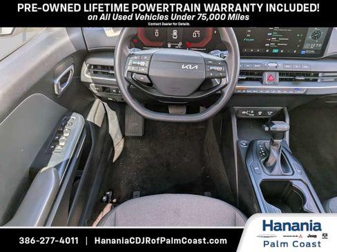 Used 2025 Kia K4 FWD image 16
