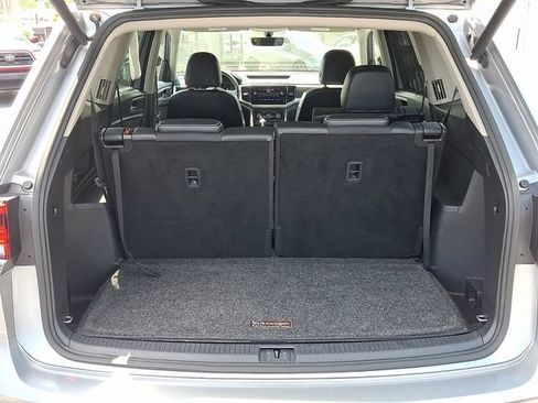 Used 2022 Volkswagen Atlas SE w/ Black Wheel Package FWD image 25