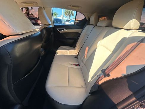 Used 2016 Lexus CT 200h image 23