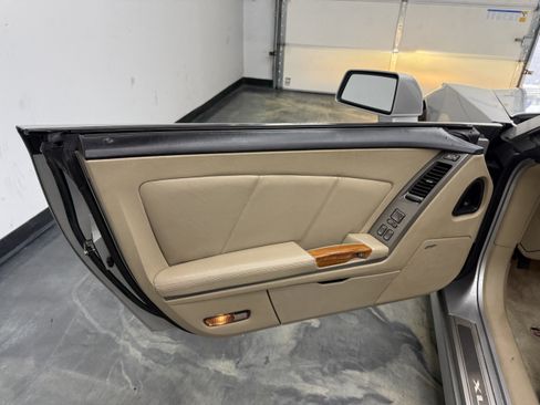 Used 2008 Cadillac XLR RWD image 8