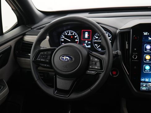 Used 2025 Subaru Forester Premium AWD/4WD image 14