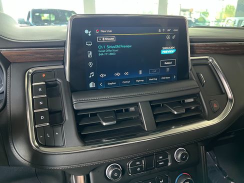 Used 2023 Chevrolet Tahoe High Country AWD/4WD image 15