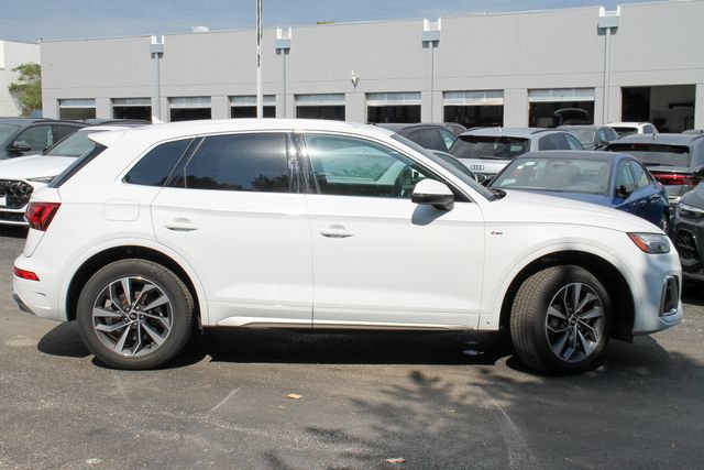 Used 2024 Audi Q5 2.0T Premium w/ Convenience Package AWD/4WD image 14