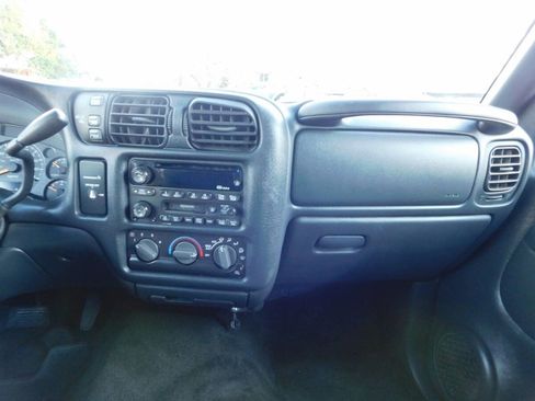 Used 2002 Chevrolet S10 Pickup LS w/ LS Preferred Equipment Group image 7