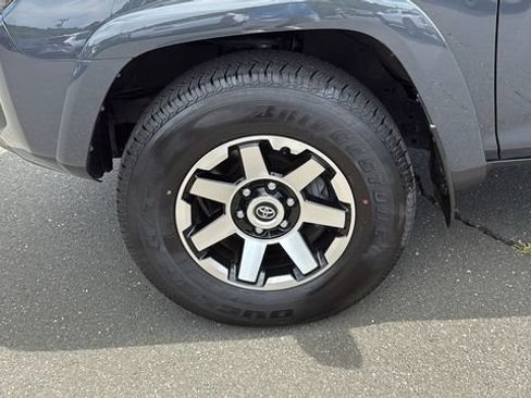 Used 2024 Toyota 4Runner TRD Off-Road AWD/4WD image 8