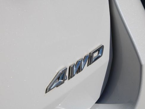 Used 2021 Ford Explorer King Ranch w/ Premium Technology Package image 9