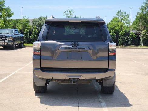 Used 2016 Toyota 4Runner SR5 Premium RWD image 6