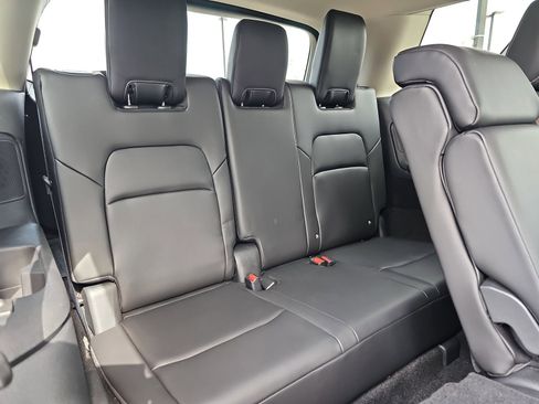 Used 2024 Nissan Pathfinder Platinum w/ Cargo Package image 12