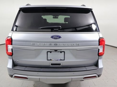 Used 2024 Ford Expedition XLT image 6