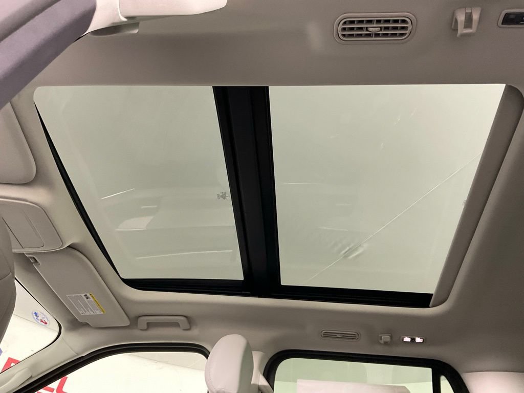 New 2026 Ford Expedition Active RWD image 23