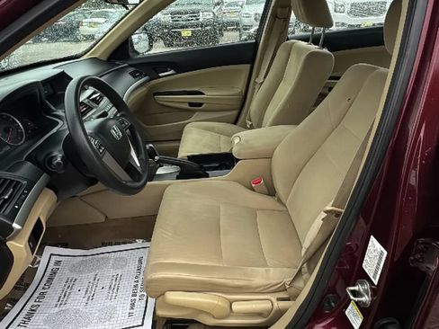 Used 2012 Honda Accord LX image 9