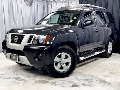 Used 2013 Nissan Xterra S RWD image 1