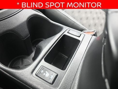 Used 2022 Nissan Rogue Sport SV w/ Technology Package image 17