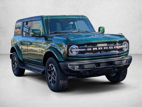 New 2025 Ford Bronco Outer Banks image 6
