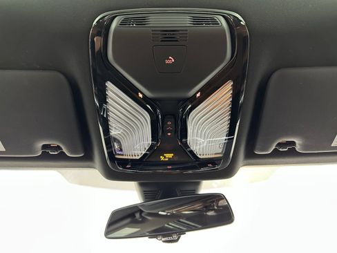 Used 2022 BMW 230i Coupe w/ Premium Package 2 RWD image 38