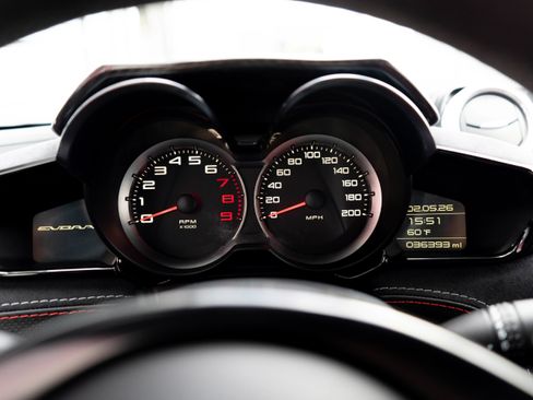 Used 2020 Lotus Evora image 14