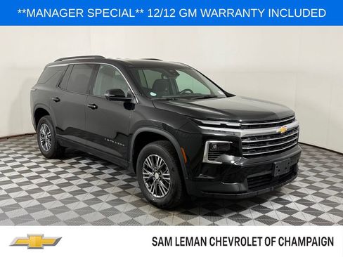 Used 2024 Chevrolet Traverse LT AWD/4WD image 1