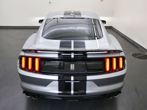 Used 2020 Ford Mustang Shelby GT350 w/ Technology Package image 10