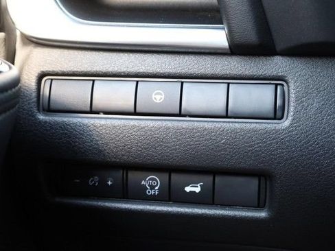 Certified 2025 Nissan Rogue SV w/ SV Premium Package FWD image 20