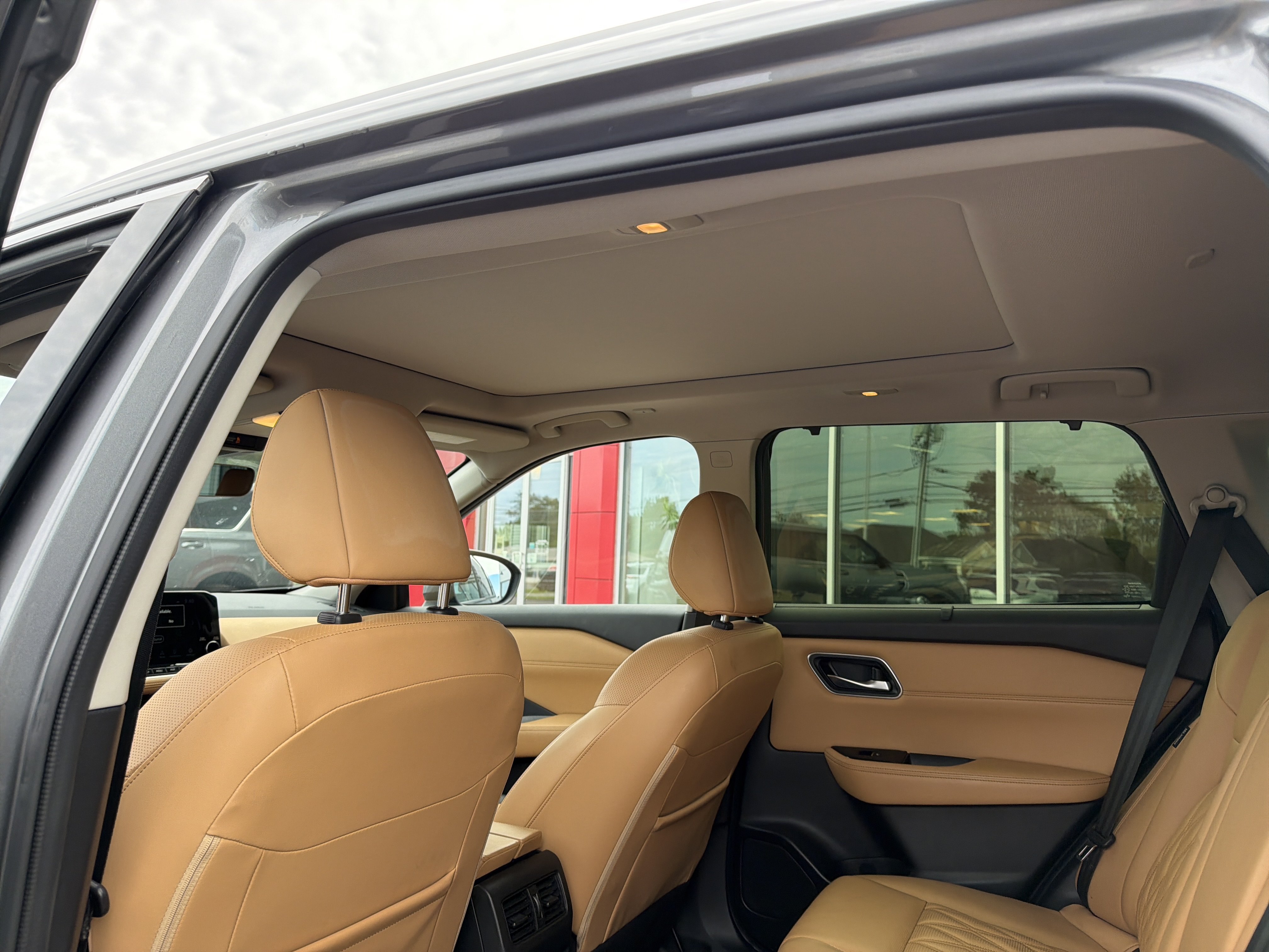 Certified 2023 Nissan Rogue Platinum AWD/4WD image 6