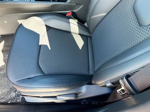 New 2026 Jeep Compass Latitude image 19