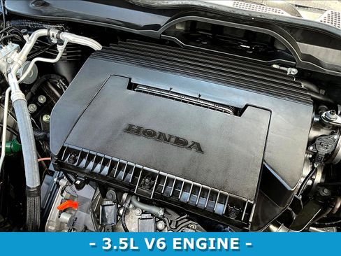 Used 2025 Honda Pilot Elite image 32