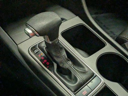 Used 2018 Kia Optima LX image 16