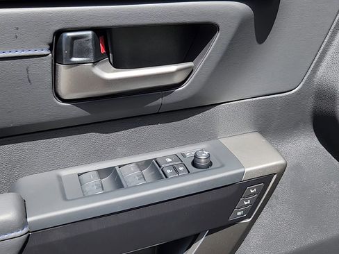 New 2026 Toyota Tundra Platinum AWD/4WD image 7
