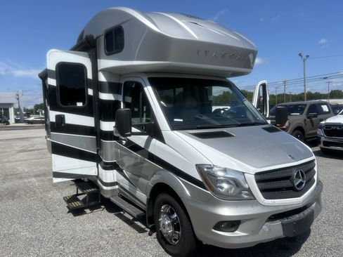 Used 2015 Mercedes-Benz Sprinter 3500 image 15