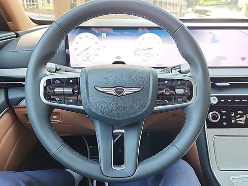 Certified 2026 Genesis GV80 3.5T Advanced AWD/4WD image 10