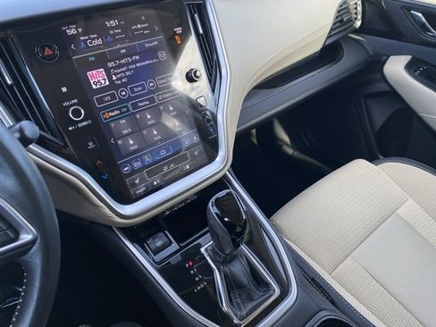 Certified 2025 Subaru Outback Premium w/ Popular Package #1A image 17