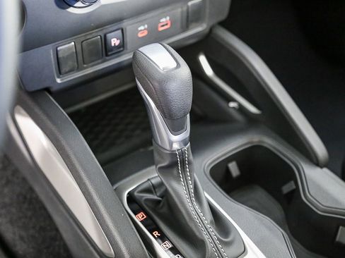 New 2025 Nissan Frontier SV image 21