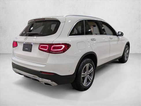 Used 2022 Mercedes-Benz GLC 300 w/ Premium Package Lite image 5