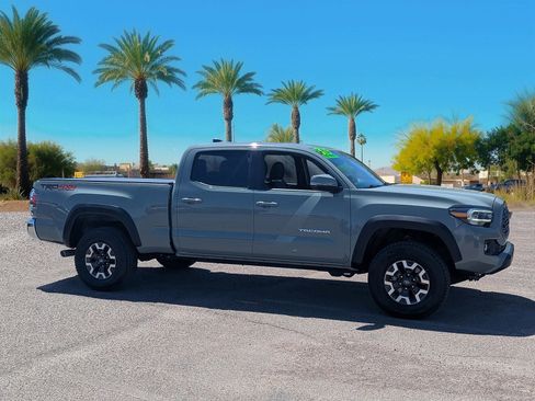 Used 2023 Toyota Tacoma TRD Off-Road image 5