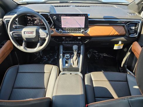 New 2026 GMC Canyon AT4 w/ AT4 Premium Package AWD/4WD image 34