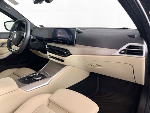 Used 2025 BMW 330i xDrive Sedan w/ Convenience Package image 25