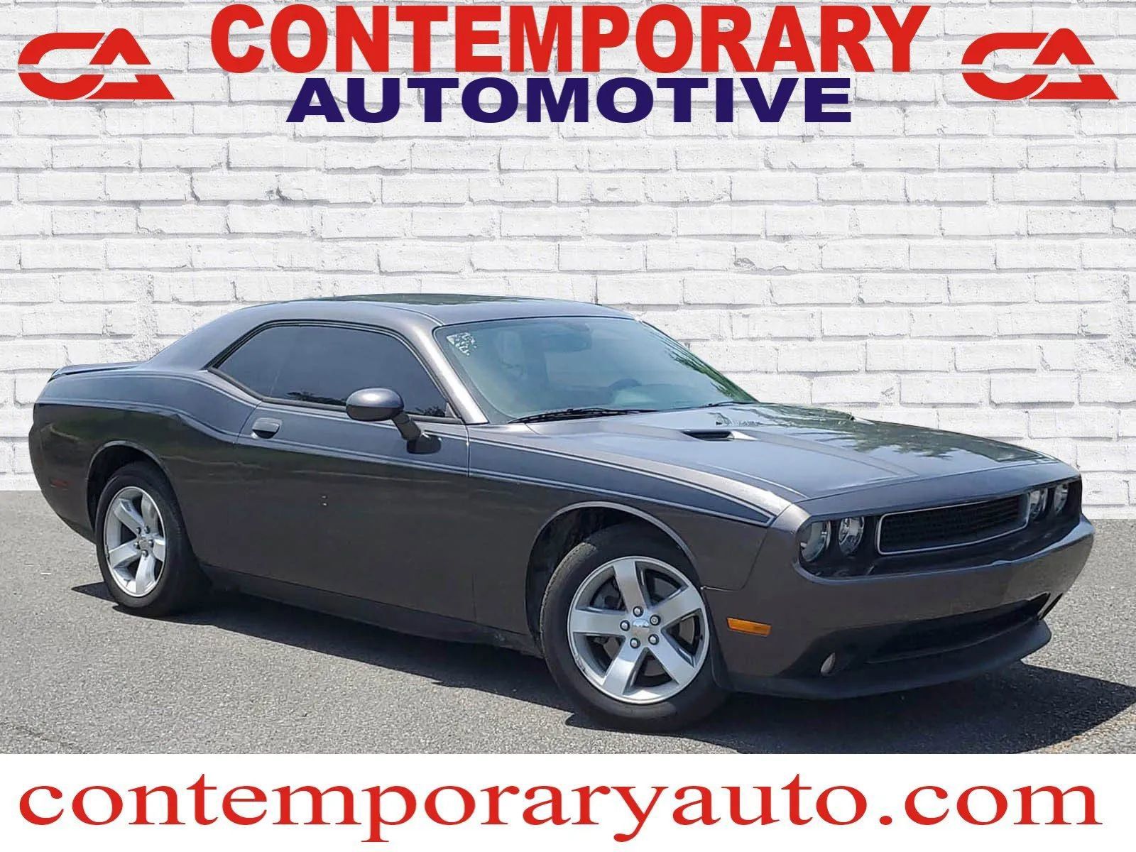 Used 2014 Dodge Challenger R/T RWD image 1